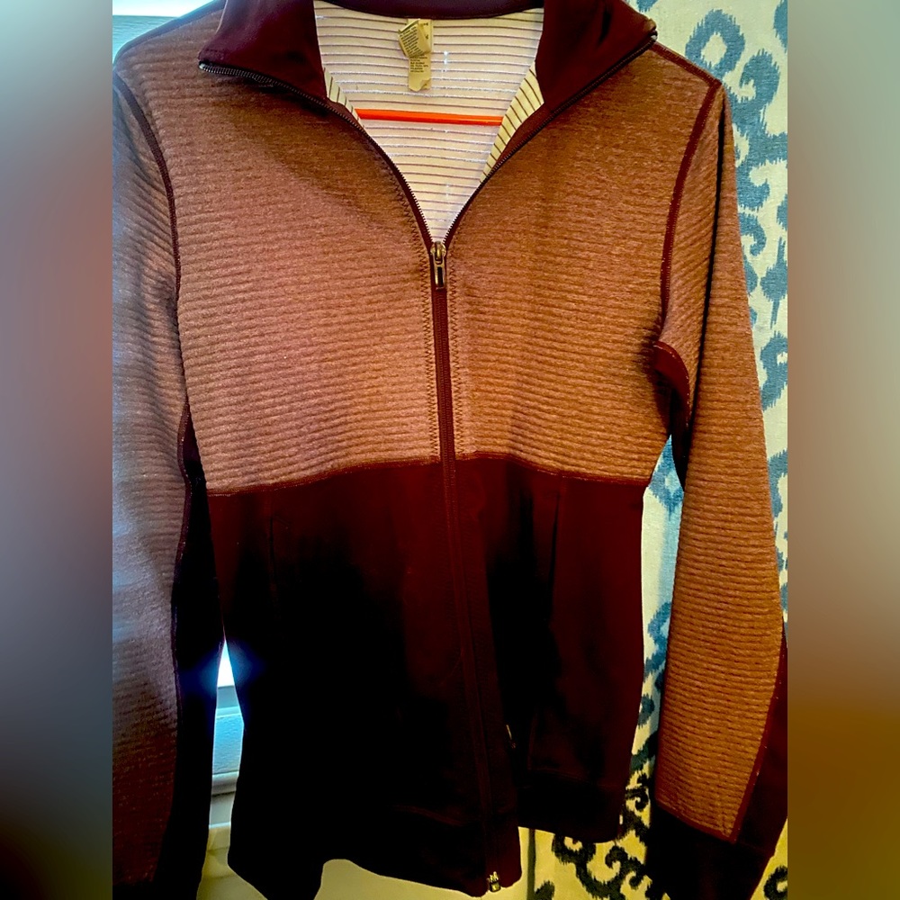 Women’s Adidas Badge of Sport Maroon Lightweight Jacket Small